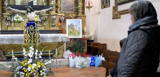 La Cofradía del Cristo del Mercado reedita la ‘Operación Kilo’ con su imagen titular (El Adelantado de Segovia 22-III-2016)