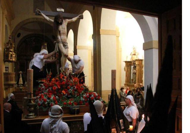 Santa Eulalia vibra con la esforzada coreografía de las ‘levantás’ (El Norte de Castilla 23-III-2016)