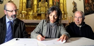 María Martín apoya la declaración de Interés Turístico Nacional de la Semana Santa (El Adelantado de Segovia 10-IV-2016)