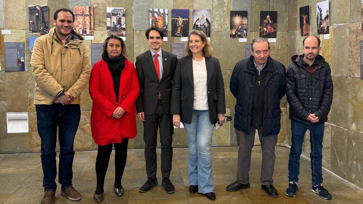 La Junta de Cofradías inaugura la exposición ‘Imágenes de la Semana Santa’